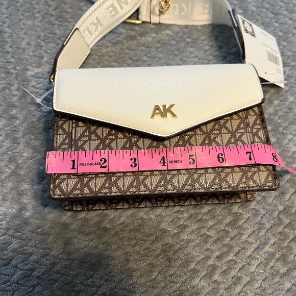 Anne Klein logo flap cossbody bag - Picture 8 of 8